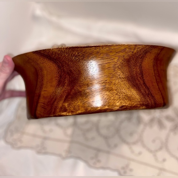 Large Vintage Wood walnut tone‎ Salad bowl 12”x11” with matching wood servers - Picture 16 of 16